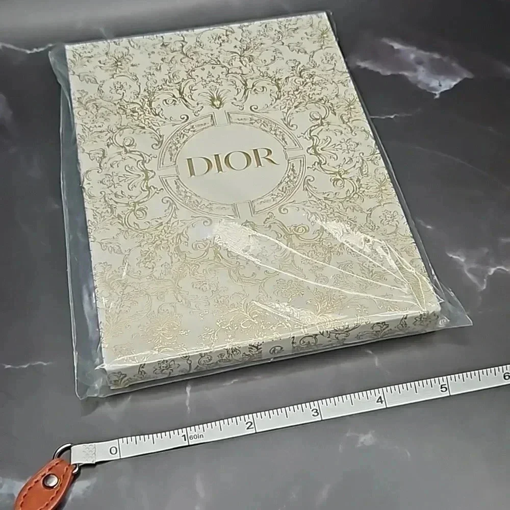 Christian Dior Carnet Premium Holiday 2023 Notebook - Picture 5 of 5